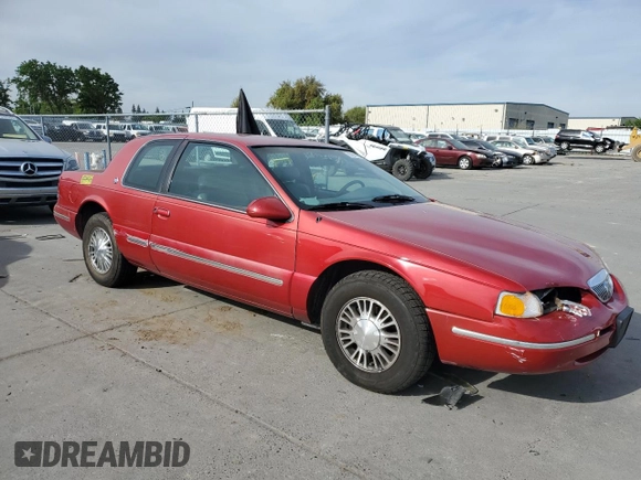 1997 Mercury Cougar z VIN 1MELM62W6VH618680, wystawiony jako Copart lot #53379985 z przebiegiem 123 474 mil mil oraz Szkody całkowita. Historia ofert i sprzedaży dostępna na DreamBid. Obrazek 4.