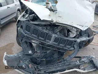 2021 Jeep Compass 80th Anniversary z VIN 3C4NJDEB5MT596218, wystawiony jako IAAI lot #41939039 z przebiegiem Nie podano mil oraz . Historia ofert i sprzedaży dostępna na DreamBid. Obrazek 11.