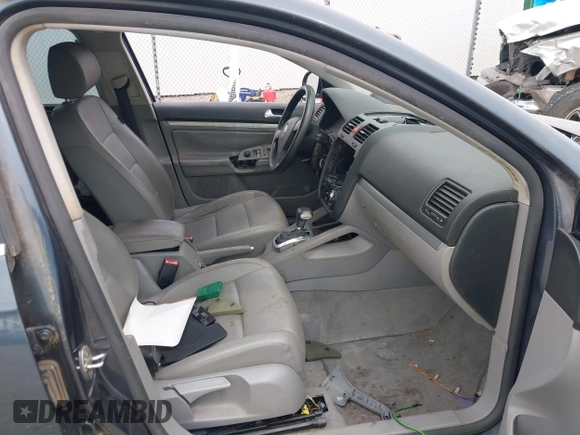 2006 Volkswagen Jetta 2.5L with VIN 3VWSF71KX6M764117, listed as a IAAI auction lot 42624279 with 179,291 mi miles and . Bid and sale history available at DreamBid. Image 5.