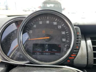 2017 MINI Hardtop 4 Door Cooper z VIN WMWXU1C53H2E17547, wystawiony jako Copart lot #56752355 z przebiegiem 51 663 mil mil oraz Szkoda całkowita • Salvage title. Historia ofert i sprzedaży dostępna na DreamBid. Obrazek 9.