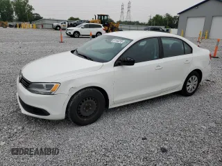2013 Volkswagen Jetta S с VIN 3VW2K7AJ4DM310302, выставлен на аукционе Copart как лот 61144215 с пробегом 126 156 миль миль и Чистый • Clean title. История ставок и продаж доступна на DreamBid. Изображение 1.