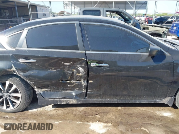 2017 Nissan Altima SV with VIN 1N4AL3AP2HC171809, listed as a IAAI auction lot 41996975 with 137,534 mi miles and . Bid and sale history available at DreamBid. Image 12.