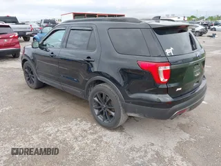 2017 Ford Explorer XLT с VIN 1FM5K7D86HGB39279, выставлен на аукционе IAAI как лот 42145739 с пробегом 155 098 миль миль и . История ставок и продаж доступна на DreamBid. Изображение 3.