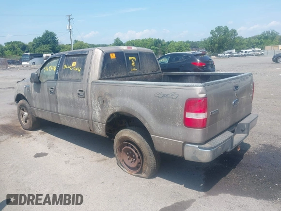 2004 Ford F-150 XLT z VIN 1FTRW14W74KC85445, wystawiony jako IAAI lot #42693062 z przebiegiem Nie podano mil oraz . Historia ofert i sprzedaży dostępna na DreamBid. Obrazek 3.