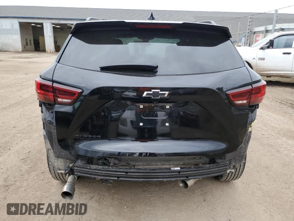 2023 Chevrolet Blazer LT z VIN 3GNKBCR48PS103722, wystawiony jako Copart lot #49377625 z przebiegiem 26 157 mil mil oraz Czysty tytuł • Clean title. Historia ofert i sprzedaży dostępna na DreamBid. Obrazek 6.