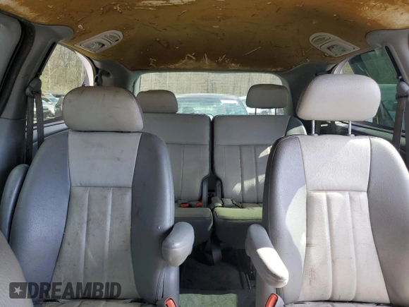 2004 Chrysler Town & Country Touring with VIN 2C4GP54L34R545133, listed as a Copart auction lot 49993615 with 213,684 mi miles and Salvage Title. Bid and sale history available at DreamBid. Image 10.