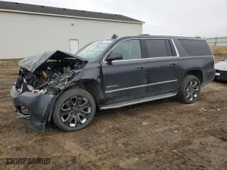 2020 GMC Yukon XL Denali with VIN 1GKS2HKJ2LR209302, listed as a Copart auction lot 45894325 with 161,098 mi miles and Salvage Title. Bid and sale history available at carsss.com. Image 1.