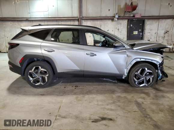 2024 Hyundai Tucson SEL with VIN 5NMJFCDE2RH314739, listed as a Copart auction lot 49711995 with 15,599 mi miles and Salvage Title. Bid and sale history available at carsss.com. Image 3.