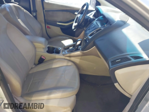 2012 Ford Focus SEL with VIN 1FAHP3H29CL114884, listed as a IAAI auction lot 41785864 with 180,095 mi miles. Bid and sale history available at carsss.com. Image 5.