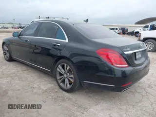 2015 Mercedes-Benz S 550 z VIN WDDUG8FB7FA121928, wystawiony jako IAAI lot #42414151 z przebiegiem 142 078 mil mil oraz . Historia ofert i sprzedaży dostępna na DreamBid. Obrazek 3.