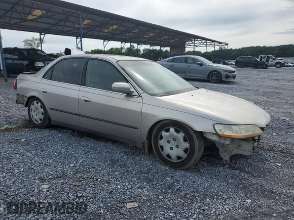 1998 Honda Accord LX with VIN 1HGCG5548WA156745, listed as a Copart auction lot 61944775 with 357,402 mi miles and Salvage title. Bid and sale history available at DreamBid. Image 4.