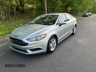 2018 Ford Fusion SE z VIN 3FA6P0LU9JR208728, wystawiony jako Copart lot #56345445 z przebiegiem 183 982 mil mil oraz Czysty tytuł • Clean title. Historia ofert i sprzedaży dostępna na DreamBid. Obrazek 2.