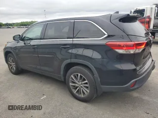 2017 Toyota Highlander XLE with VIN 5TDJZRFH5HS477446, listed as a Copart auction lot 60132215 with 58,830 mi miles and Salvage title. Bid and sale history available at DreamBid. Image 2.