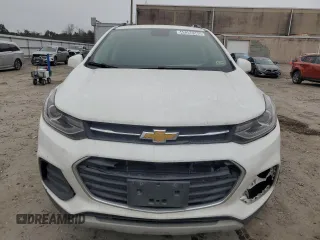 2022 Chevrolet Trax LT with VIN KL7CJLSM6NB509112, listed as a Copart auction lot 43386365 with 82,817 mi miles and Clean Title. Bid and sale history available at carsss.com. Image 5.