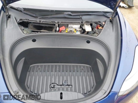 2020 Tesla Model 3 Standard Range Plus with VIN 5YJ3E1EA1LF802648, listed as a IAAI auction lot 42208034 with 27,231 mi miles and . Bid and sale history available at DreamBid. Image 10.