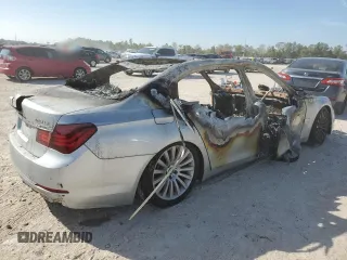 2013 BMW 7 Series 740Li with VIN WBAYE4C59DD137002, listed as a Copart auction lot 82580744 with Not provided miles and Non repairable. Bid and sale history available at DreamBid. Image 3.