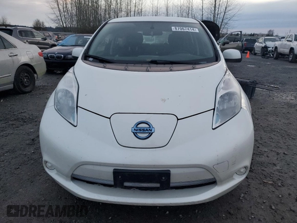 2017 Nissan LEAF S with VIN 1N4BZ0CPXHC302029, listed as a Copart auction lot 87067414 with 48,658 mi miles and Salvage Title. Bid and sale history available at carsss.com. Image 5.