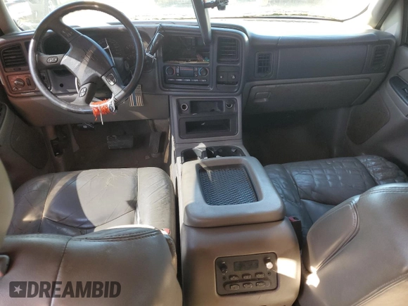 2005 Chevrolet Tahoe Z71 with VIN 1GNEC13T35R220493, listed as a Copart auction lot 80388254 with 253,847 mi miles and Clean title. Bid and sale history available at DreamBid. Image 8.