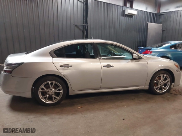 2012 Nissan Maxima 3.5 SV with VIN 1N4AA5APXCC848812, listed as a IAAI auction lot 41501733 with 148,388 mi miles. Bid and sale history available at carsss.com. Image 12.