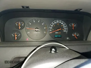 2001 Jeep Grand Cherokee Laredo z VIN 1J4GW48S11C609344, wystawiony jako Copart lot #59258245 z przebiegiem 162 141 mil mil oraz Szkoda całkowita • Salvage title. Historia ofert i sprzedaży dostępna na DreamBid. Obrazek 9.
