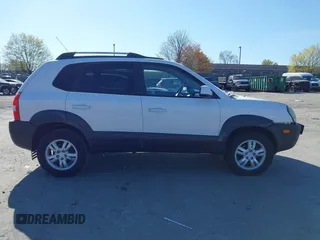 2006 Hyundai Tucson GLS with VIN KM8JN72D76U389540, listed as a IAAI auction lot 42050482 with 149,312 mi miles. Bid and sale history available at carsss.com. Image 12.