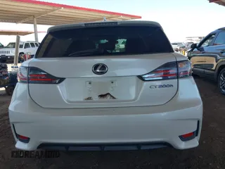 2015 Lexus CT 200h с VIN JTHKD5BH6F2230652, выставлен на аукционе IAAI как лот 42421868 с пробегом 142 242 миль миль и . История ставок и продаж доступна на DreamBid. Изображение 17.