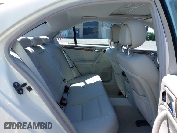2007 Mercedes-Benz C 230 Sport with VIN WDBRF52H67F901742, listed as a IAAI auction lot 42135708 with 219,166 mi miles and . Bid and sale history available at DreamBid. Image 8.