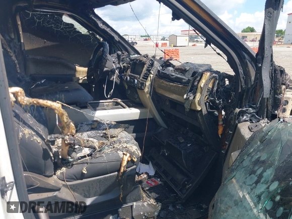 2018 Ford F-250 XL с VIN 1FT7W2BT5JEC74010, выставлен на аукционе IAAI как лот 42251090 с пробегом Не указан миль и . История ставок и продаж доступна на DreamBid. Изображение 5.