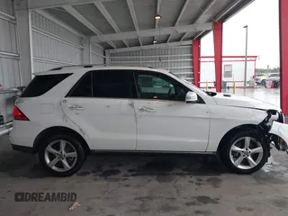 2017 Mercedes-Benz GLE 350 z VIN 4JGDA5HB1HA964089, wystawiony jako IAAI lot #42399546 z przebiegiem 106 557 mil mil oraz . Historia ofert i sprzedaży dostępna na DreamBid. Obrazek 14.