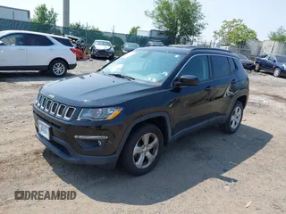 2018 Jeep Compass Latitude with VIN 3C4NJDBB1JT191490, listed as a IAAI auction lot 42429761 with 61,100 mi miles and . Bid and sale history available at DreamBid. Image 17.
