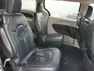 2017 Chrysler Pacifica Touring L Plus z VIN 2C4RC1EG6HR840098, wystawiony jako Copart lot #55848335 z przebiegiem 233 269 mil mil oraz Szkoda całkowita • Salvage title. Historia ofert i sprzedaży dostępna na DreamBid. Obrazek 11.