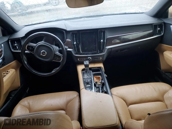 2017 Volvo S90 Momentum with VIN YV1A22MK7H1016668, listed as a Copart auction lot 80563854 with 157,575 mi miles and Clean Title. Bid and sale history available at carsss.com. Image 8.