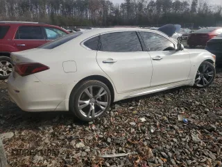 2016 Infiniti Q70 with VIN JN1BY1PR2GM721261, listed as a Copart auction lot 83307734 with 175,027 mi miles and Salvage title. Bid and sale history available at DreamBid. Image 3.