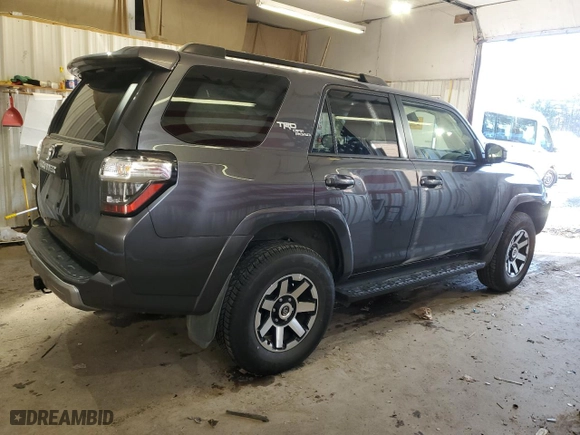 2023 Toyota 4Runner TRD Off Road with VIN JTEPU5JR4P6131030, listed as a Copart auction lot 41561754 with 19,810 mi miles and Clean Title. Bid and sale history available at carsss.com. Image 3.