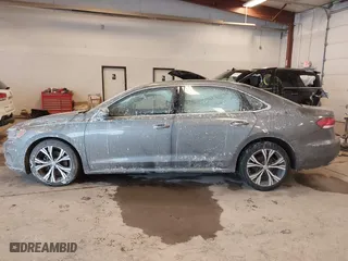 2021 Volkswagen Passat 2.0T SE with VIN 1VWSA7A30MC000721, listed as a IAAI auction lot 41614367 with 98,621 mi miles. Bid and sale history available at carsss.com. Image 14.