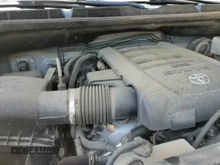 2019 Toyota Tundra SR5 с VIN 5TFDW5F12KX827246, выставлен на аукционе Copart как лот 65261535 с пробегом 68 910 миль миль и Списание • Salvage title. История ставок и продаж доступна на DreamBid. Изображение 15.