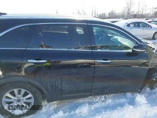 2019 Kia Sorento L with VIN 5XYPG4A31KG577496, listed as a IAAI auction lot 41247314 with 90,177 mi miles. Bid and sale history available at carsss.com. Image 14.