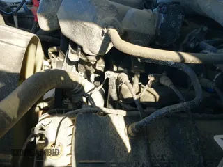 2019 Ford F-250 XL z VIN 1FT7X2B62KEF31410, wystawiony jako IAAI lot #43374683 z przebiegiem 107 517 mil mil oraz . Historia ofert i sprzedaży dostępna na DreamBid. Obrazek 19.