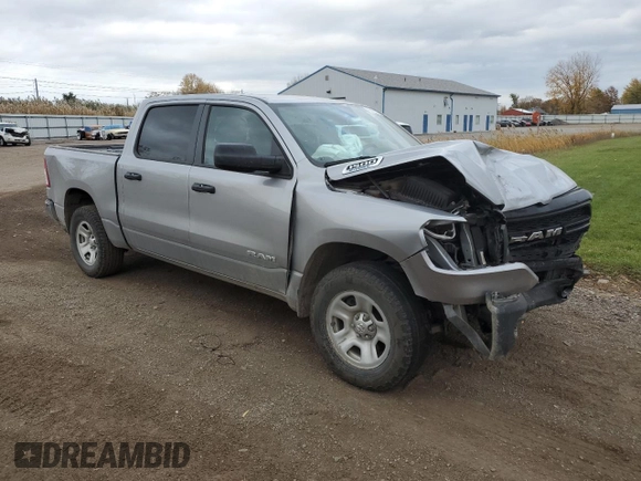 2022 Ram 1500 Tradesman с VIN 1C6RRFGG5NN305689, выставлен на аукционе Copart как лот 47247195 с пробегом 152 379 миль миль и Списание • Salvage title. История ставок и продаж доступна на DreamBid. Изображение 4.