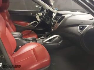 2015 Hyundai Veloster RE:FLEX with VIN KMHTC6AD2FU223615, listed as a IAAI auction lot 41388773 with 111,381 mi miles. Bid and sale history available at carsss.com. Image 5.