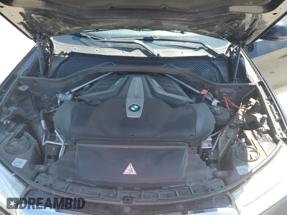 2016 BMW X5 xDrive50i с VIN 5UXKR6C58G0J81186, выставлен на аукционе Copart как лот 56649005 с пробегом 108 049 миль миль и Списание • Salvage title. История ставок и продаж доступна на DreamBid. Изображение 12.