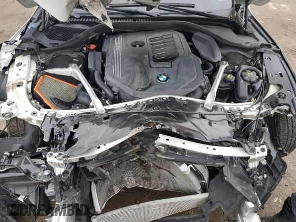 2022 BMW 8 Series 840i with VIN WBAGV4C01NCJ30083, listed as a Copart auction lot 81356084 with 61,868 mi miles and Salvage title. Bid and sale history available at DreamBid. Image 11.