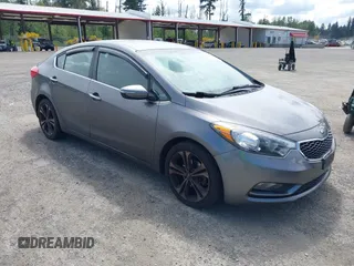 2016 Kia Forte EX z VIN KNAFX4A86G5490746, wystawiony jako IAAI lot #42325822 z przebiegiem 106 919 mil mil oraz . Historia ofert i sprzedaży dostępna na DreamBid. Obrazek 1.