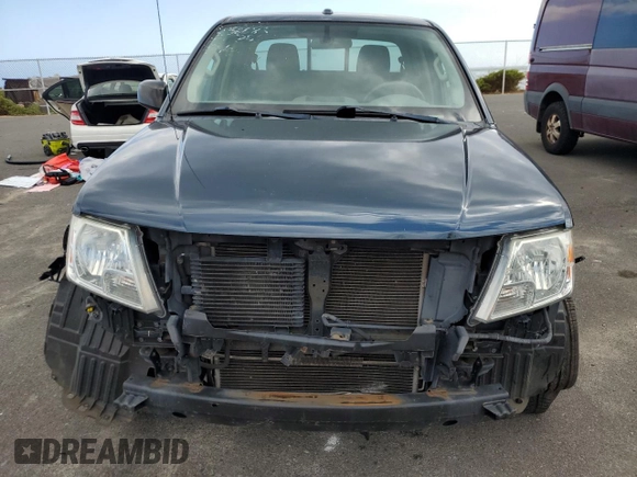 2016 Nissan Frontier Desert Runner z VIN 1N6AD0ER1GN743731, wystawiony jako Copart lot #46523325 z przebiegiem 100 046 mil mil oraz Szkoda całkowita • Salvage title. Historia ofert i sprzedaży dostępna na DreamBid. Obrazek 5.