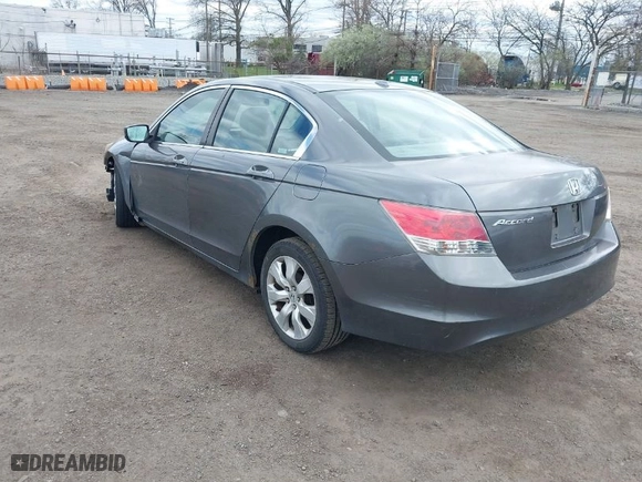 2009 Honda Accord Sdn EX-L with VIN 1HGCP26829A057911, listed as a IAAI auction lot 42060238 with 190,479 mi miles. Bid and sale history available at carsss.com. Image 3.