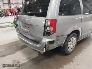 2016 Dodge Grand Caravan SE with VIN 2C4RDGBG2GR387486, listed as a IAAI auction lot 42079841 with 183,193 mi miles. Bid and sale history available at carsss.com. Image 12.