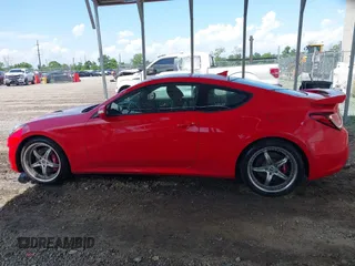 2013 Hyundai Genesis Coupe R-Spec with VIN KMHHU6KJ2DU081268, listed as a IAAI auction lot 42469564 with 63,989 mi miles and . Bid and sale history available at DreamBid. Image 14.