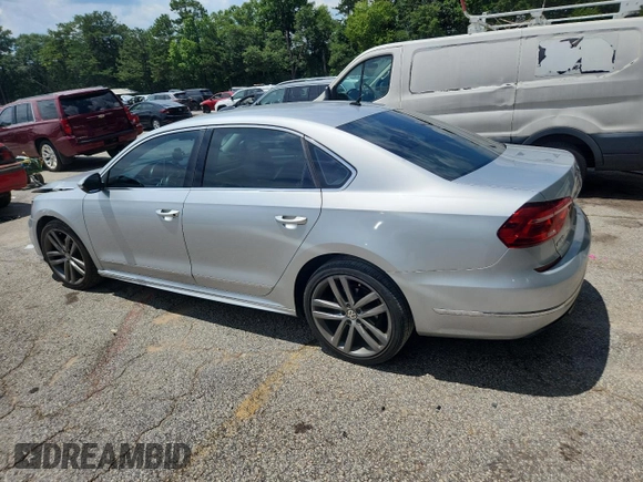 2016 Volkswagen Passat S z VIN 1VWAS7A32GC058844, wystawiony jako Copart lot #63416785 z przebiegiem 104 050 mil mil oraz Szkoda całkowita • Salvage title. Historia ofert i sprzedaży dostępna na DreamBid. Obrazek 2.
