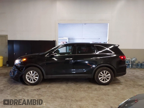2019 Kia Sorento LX with VIN 5XYPG4A30KG513370, listed as a IAAI auction lot 41548759 with 81,429 mi miles. Bid and sale history available at carsss.com. Image 14.