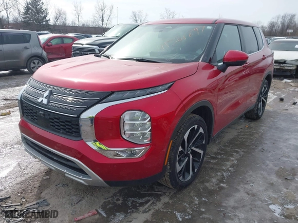 2024 Mitsubishi Outlander SE with VIN JA4J4VA88RZ025614, listed as a IAAI auction lot 41587897 with 5,948 mi miles. Bid and sale history available at carsss.com. Image 17.